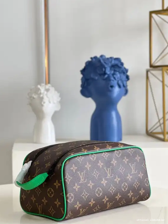 Official oldcobbler DOPP VUITTON POUCH KIT TOILET LOUIS 0525